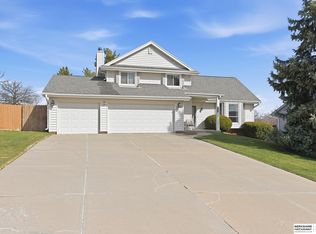 15072 Dayton St, Omaha, NE 68137
