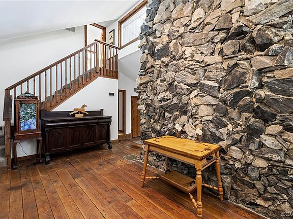 4th image of 7428 Rockfalls Dr