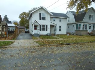 205 N 8th St, Watertown, WI 53094