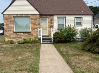 636 W High St, Hummelstown, PA 17036
