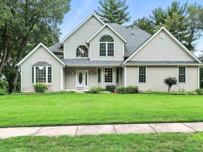 801 Foret Mansur, Carbon Cliff, IL, 61239