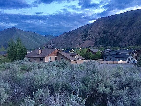Looking SW into Croy Canyon