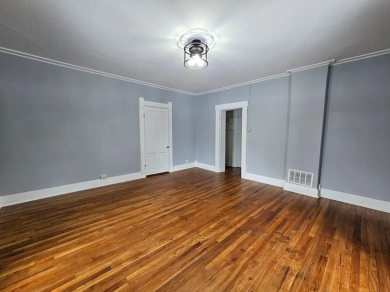 816 W Wayne St — Photo 21