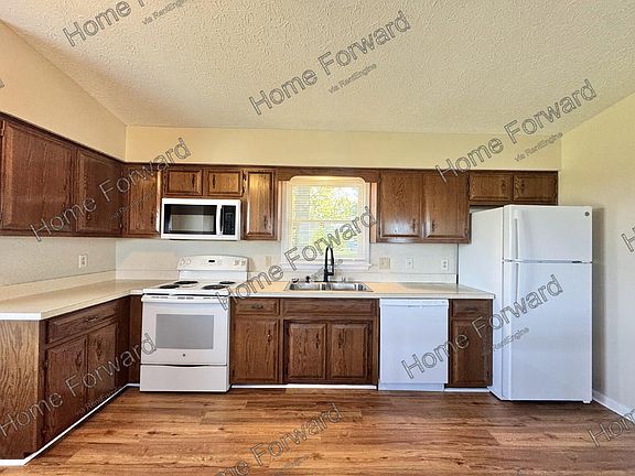 5th image of 1218 Nevins Station Rd