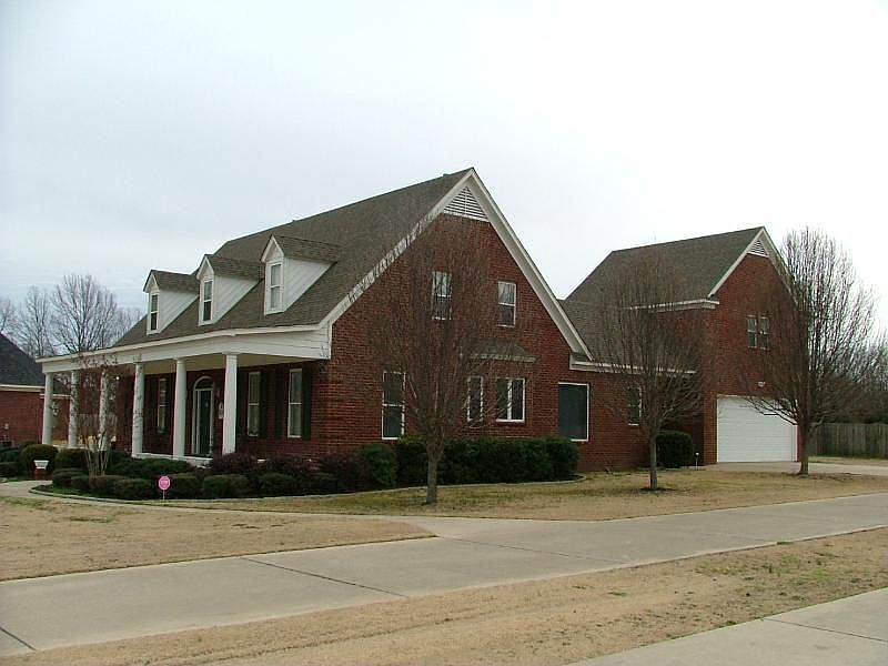 1st image of 215 Kate McClanahan Dr