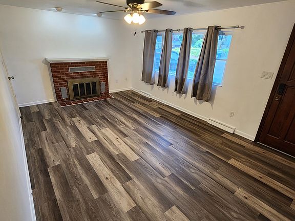 3rd image of 1519 Saint Marys Blvd