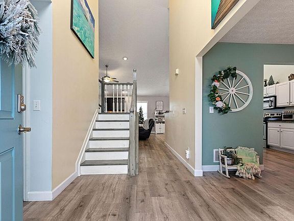 5th image of 2077 Twin Flower Cir
