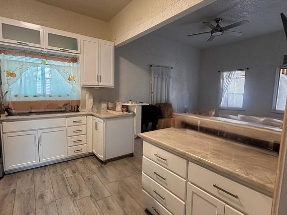 5th image of 168 N Cebada St