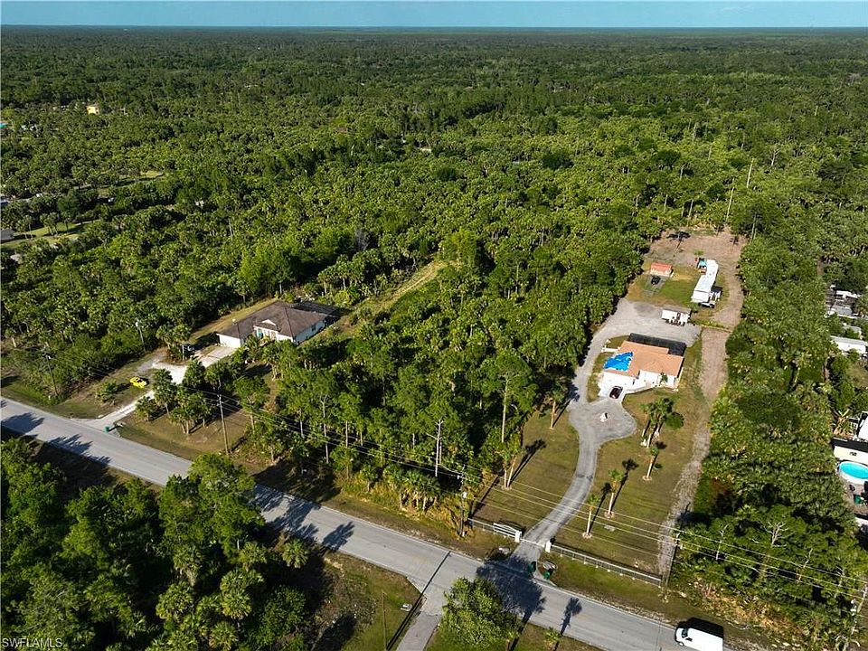 2nd image of 3284 Everglades BLVD S