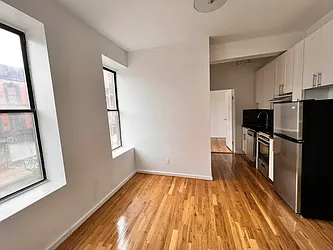 Rented by City Connections Realty