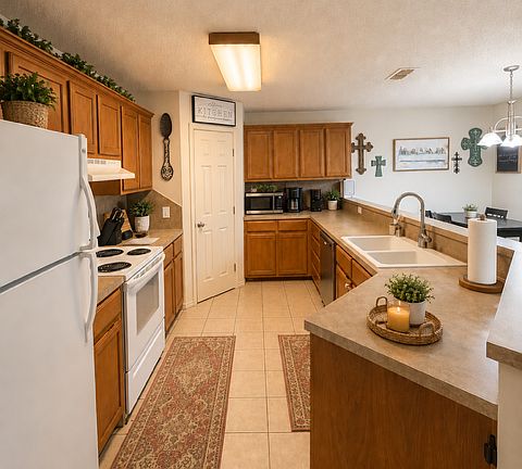 4th image of 3214 111th St Unit B