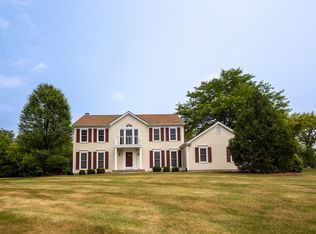 2105 Mulguy Dr, Inverness, IL 60010