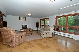 3rd image of 90 Lake Shore Dr