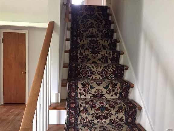 2nd image of 210 Sunnybrook Dr