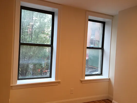 Rented by Big Apple Properties, LLC | media 28