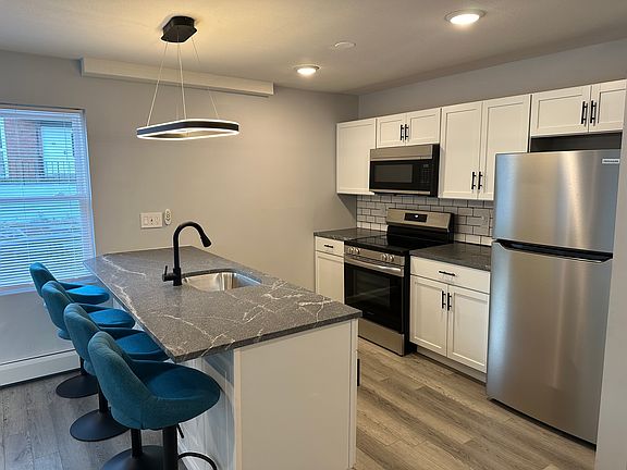 5th image of 314 Oak St #10