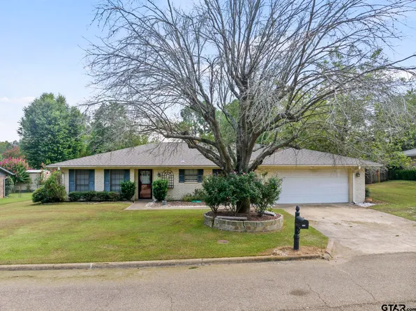 305 Country Club Ln, Pittsburg, TX 75686