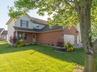 2320 Meadowpoint Dr, Troy, OH 45373