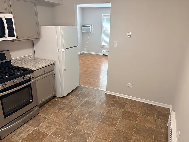18534 Wildwood Ave #1 — Photo 5