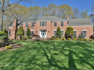 58 Sun Valley Rd, Ramsey, NJ 07446