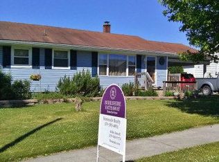 106 American Legion Blvd, Pine Grove, PA 17963