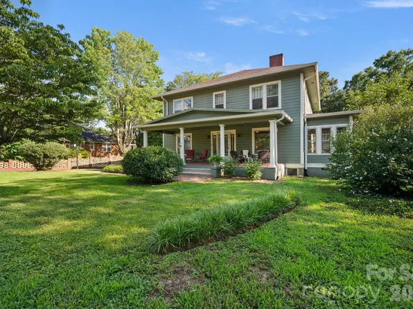 313 E Main St, Morganton, NC 28655