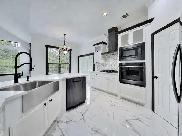 2283 Deer Cove Trl, Humble, TX 77339