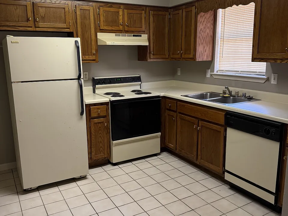1309 W Matthews Ave #1