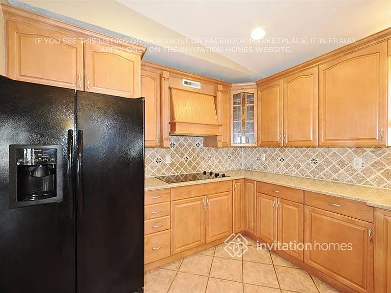 452 Hazelwood Rd — Photo 5