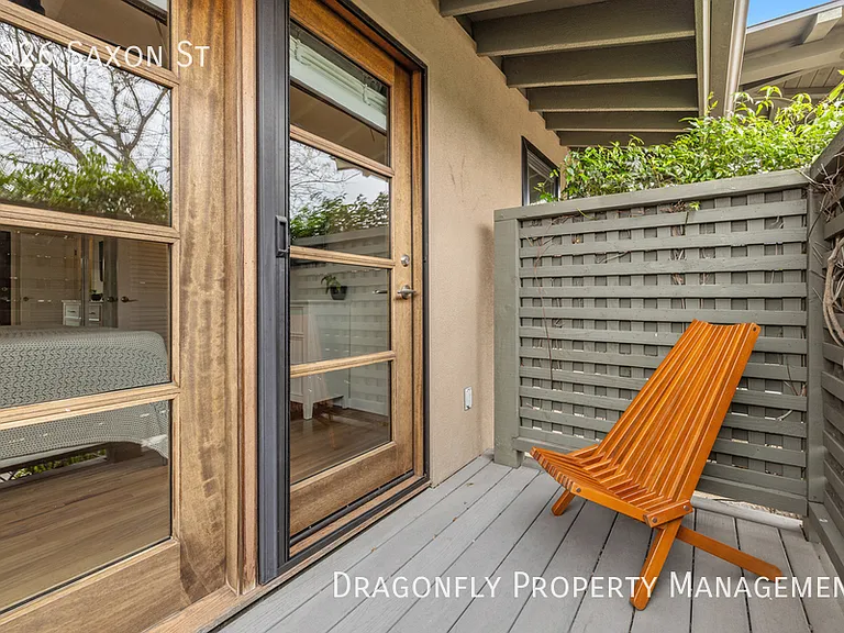 5326 Saxon St — Photo 16