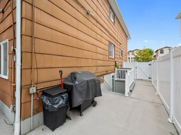 71 Goller Place image 3 of 25