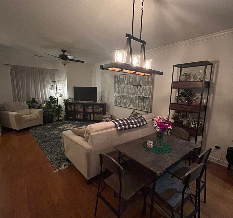 Living Room/Dining Room