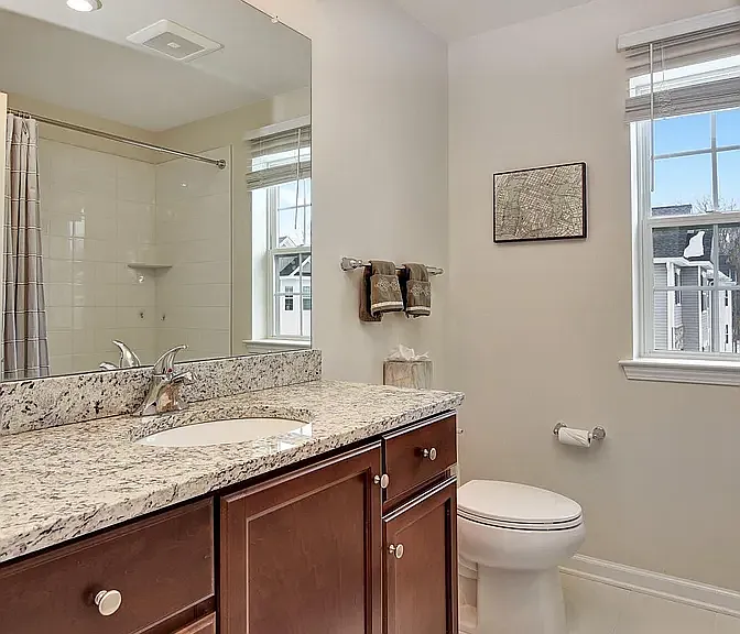1901 Evans Ln — Photo 24