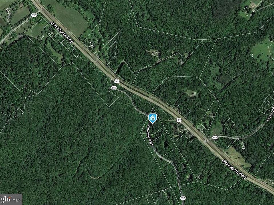 2nd image of 303 Wildcat Hollow Rd