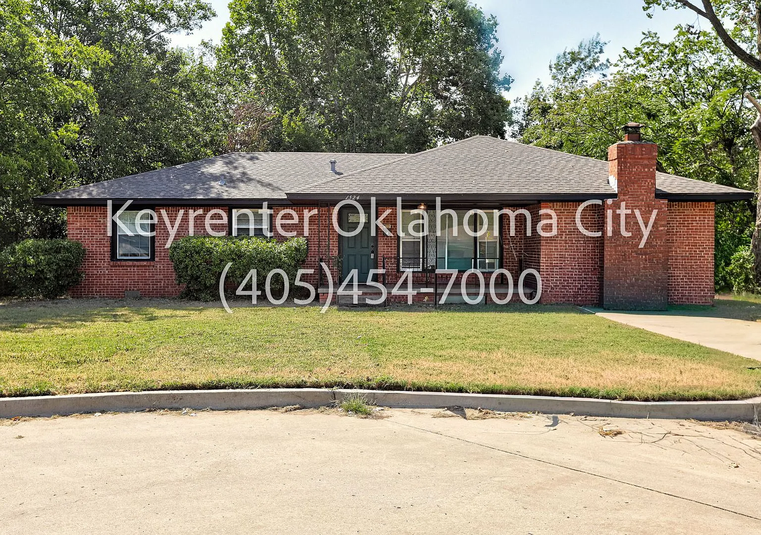 Completely Renovated 3 Bedroom Close To Ou Campus!! Lawncare Included!! — Photo 1