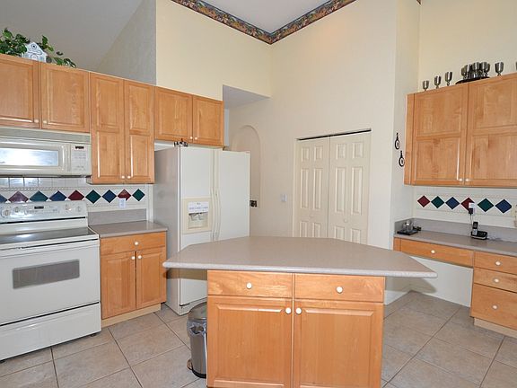 4th image of 12520 NW 20th St
