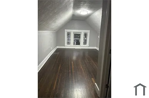 3812 Wayne Ave Photo 1