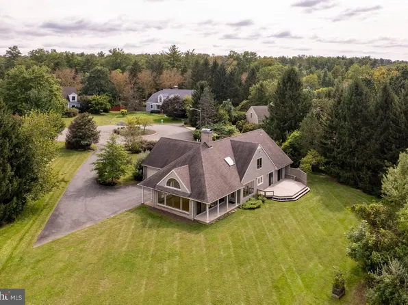 9 Kimberly Ct, Princeton, NJ 08540