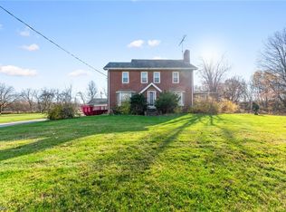 5091 Center Rd, Lowellville, OH 44436