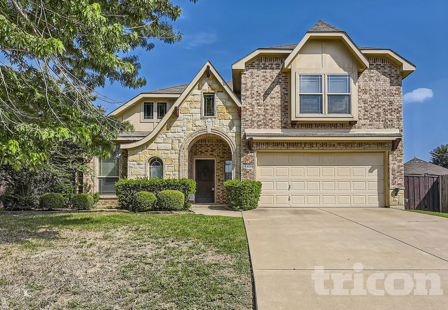 4408 Meadow Breeze Ct Mansfield TX — Photo 2
