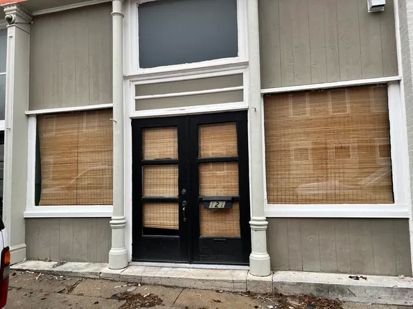 121 S Main Street, Carthage, MO 64836