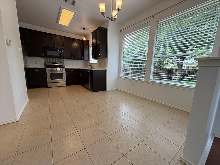 13405 Tossa Ln — Photo 6
