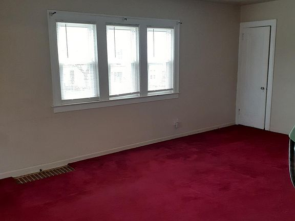 4th image of 623 Dickinson St SE #2
