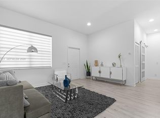 625 Bald Cypress Rd, Weston, FL 33327