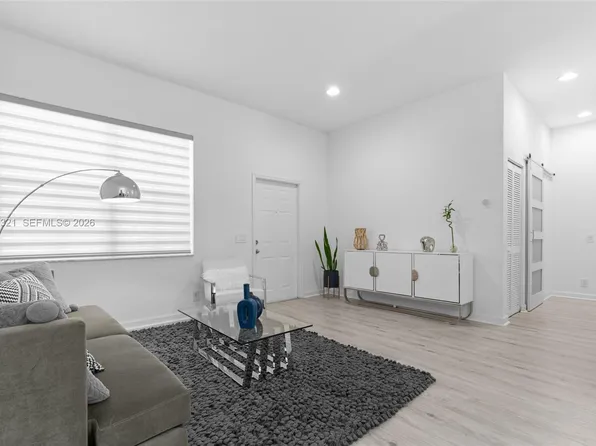 625 Bald Cypress Rd, Weston, FL 33327