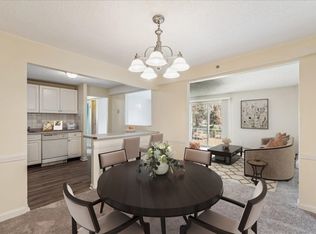 23 Clarks Rd APT 201, Amesbury, MA 01913