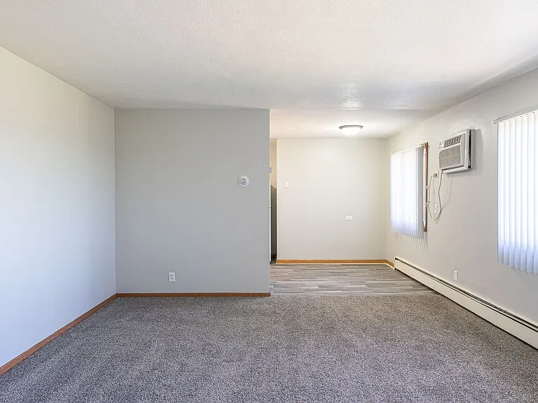 4055 Lyndale Ave N — Photo 14