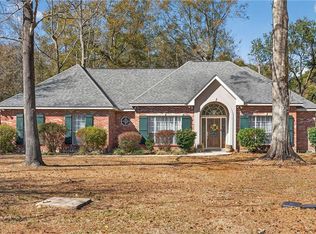 404 N Woodlake Way, Pearl River, LA 70452