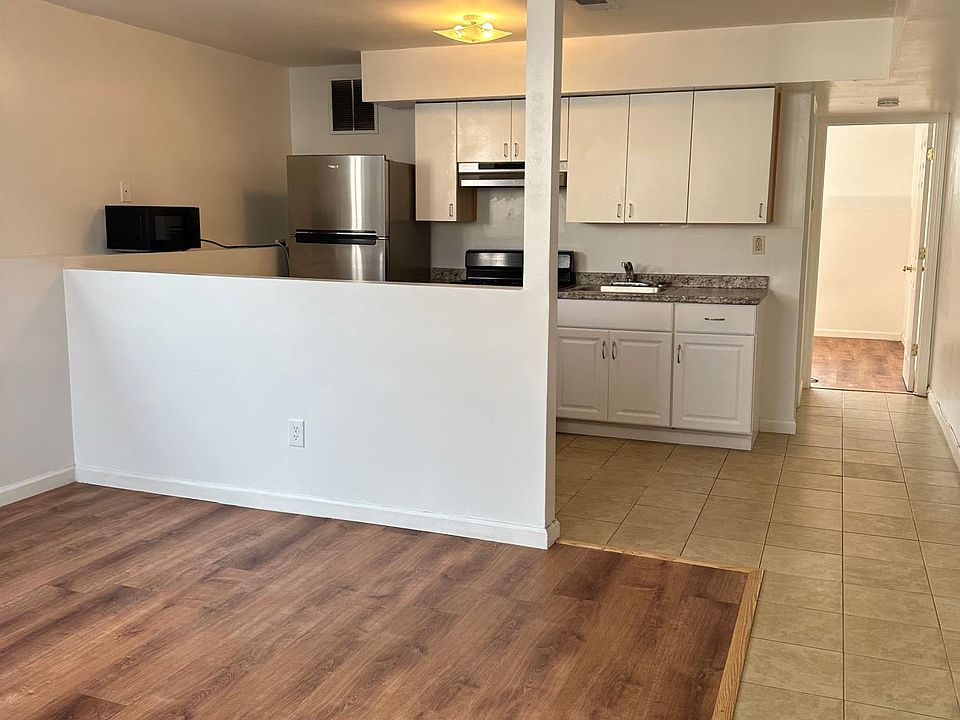 1st image of 20 Meadow Ln Floor 1