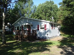 116 Little Lake Rd, Marquette, MI 49855